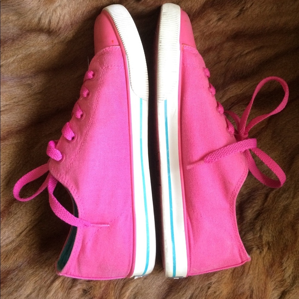 Shoes - Picture 2 of 5