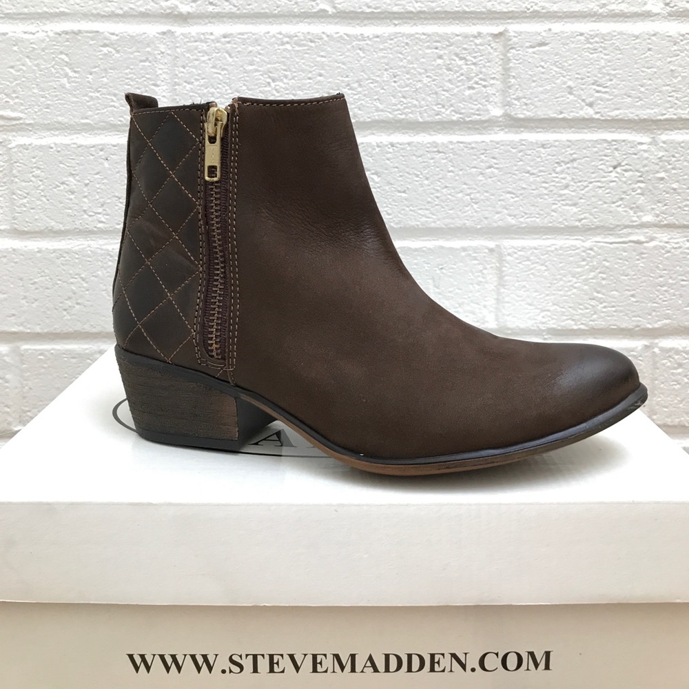STEVE MADDEN – Nyrvana Bootie (brown leather)