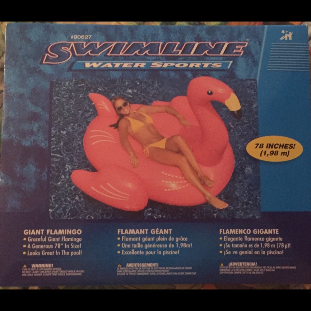 GIANT FLAMINGO FLOAT