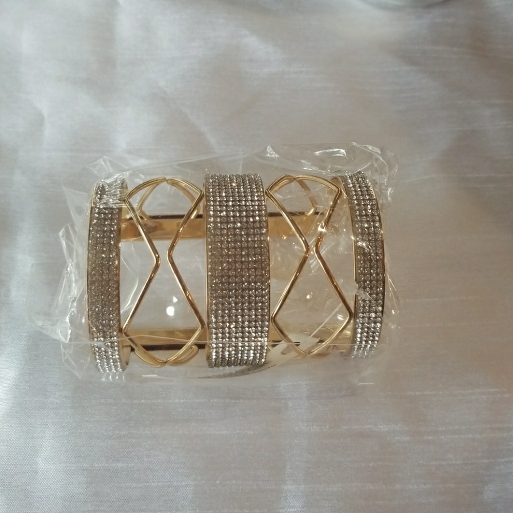Custom jewelry