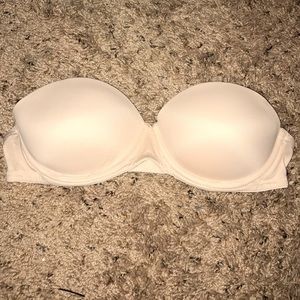 Nude Strapless Bra - Victoria Secret - 32B