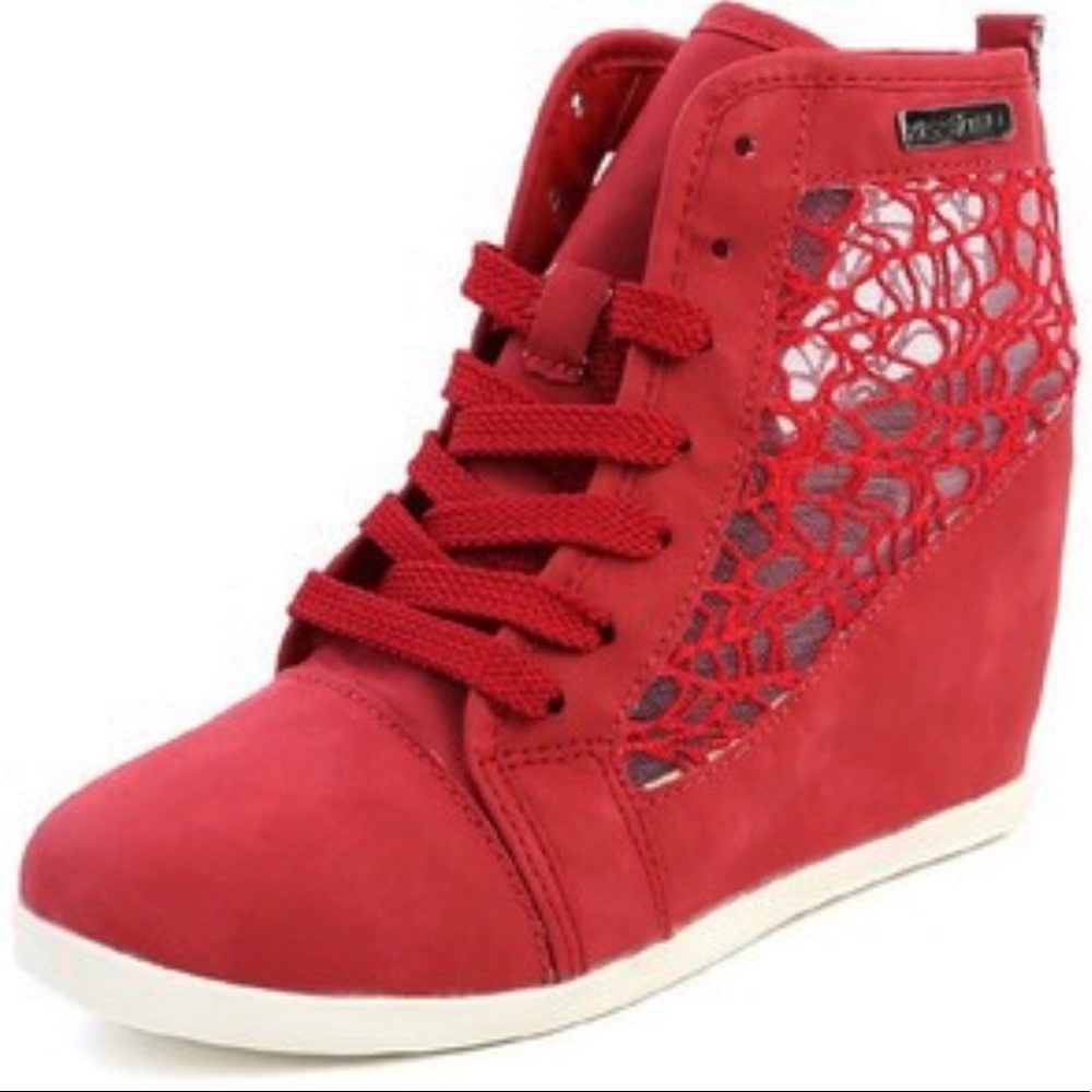 Celena-06. Red 💮❤️