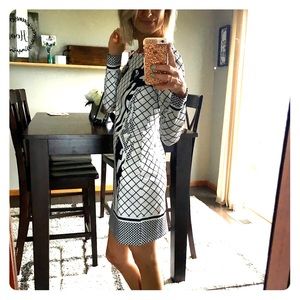 Long-sleeved mini dress