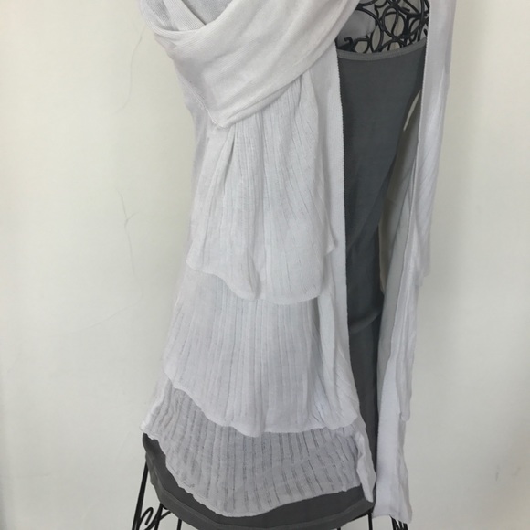 White Sweater - Picture 3 of 3