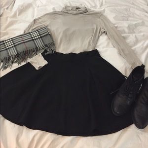 NWT Light weight super soft turtleneck