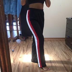 Edgy wide leg pants 😍