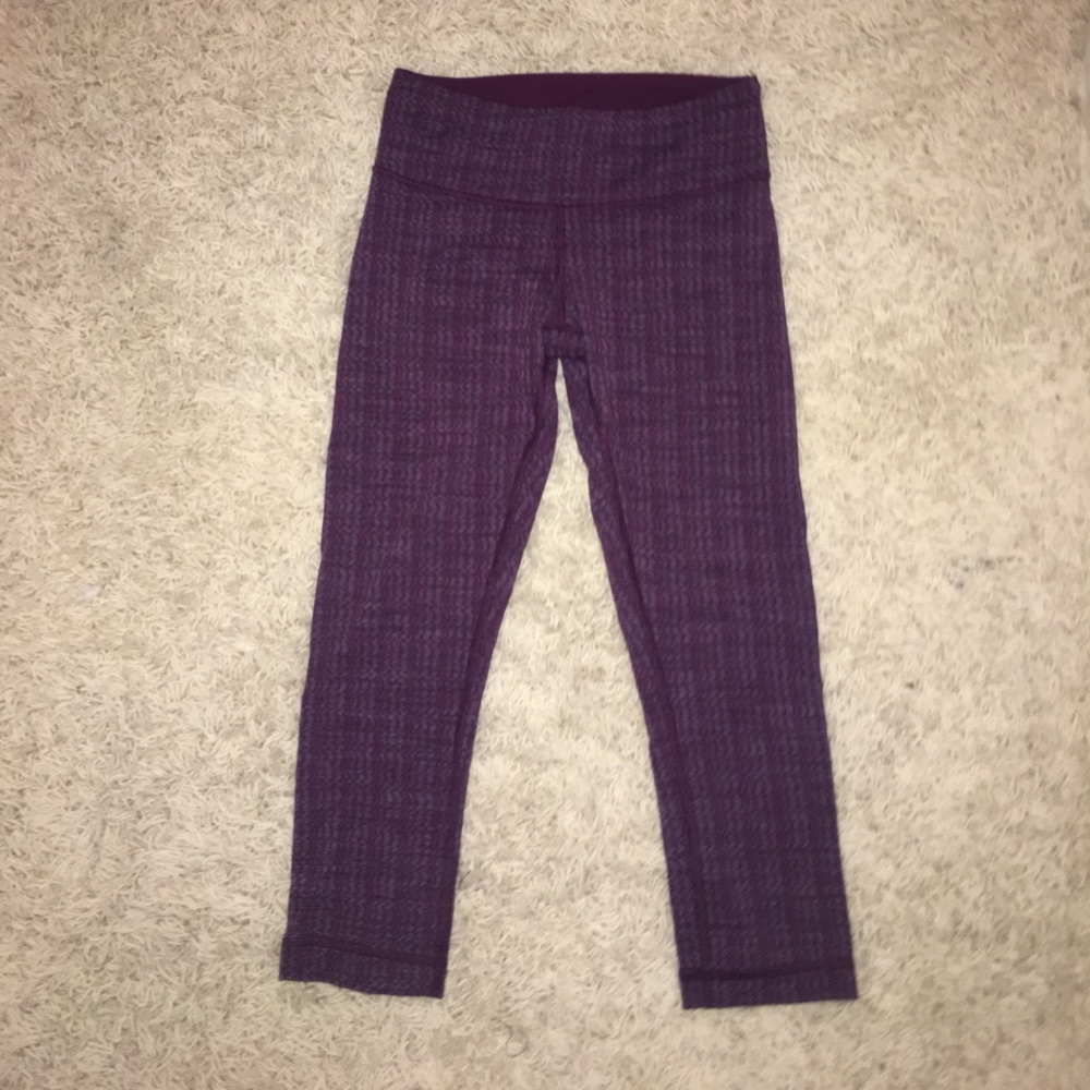 Lululemon Purple Cropped Leggings