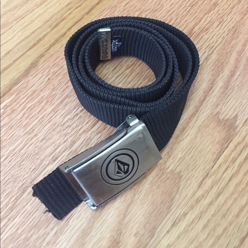 Volcom black belt