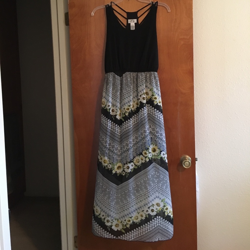 Sweet Storm Summer maxi dress