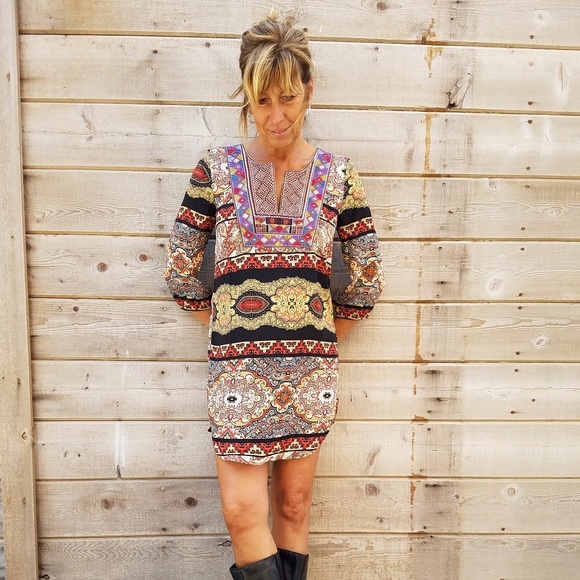 Dress - Picture 2 of 8