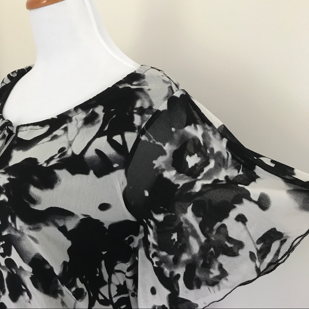 Signature Studio top - Picture 3 of 5