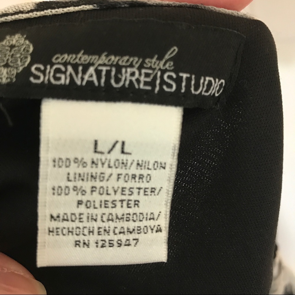 Signature Studio top - Picture 5 of 5