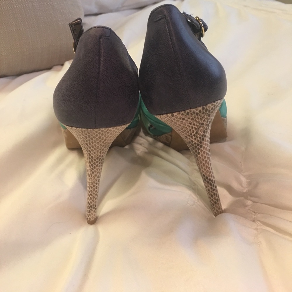 Strapy Pumps - image 5