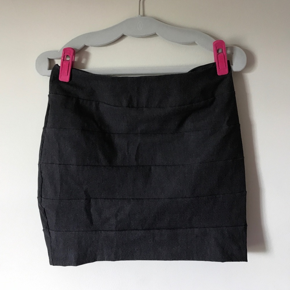 Grey skirt