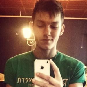 Meet your Posher, Max