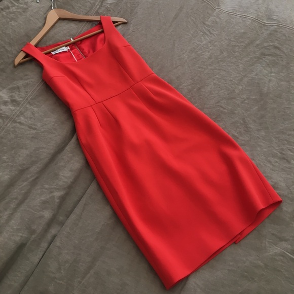 Dresses & Skirts - Beautiful silk lining red dress size XS. Coral