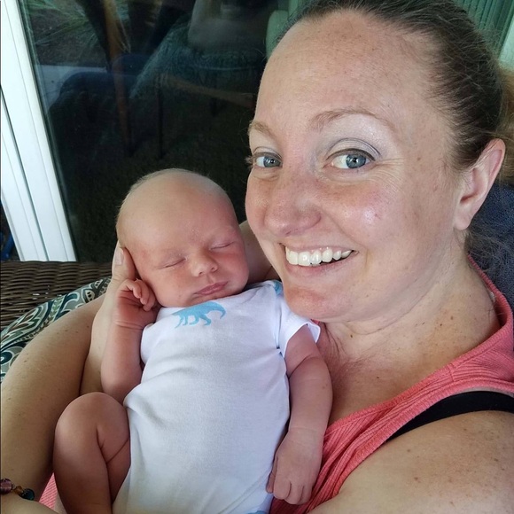 Meet your Posher, Amy - Picture 1 of 1