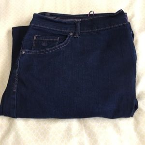Gloria Vanderbilt "Amanda" Jeans - 18W Short