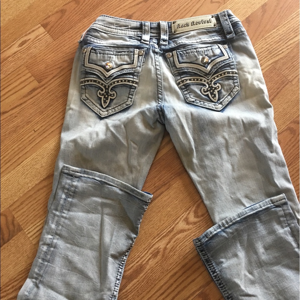 Women's Rock Revival jeans