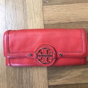 Tory Burch wallet