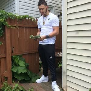 Meet your Posher, Lornell