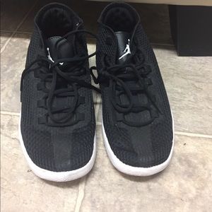 Jordans Reveal mens 9.5