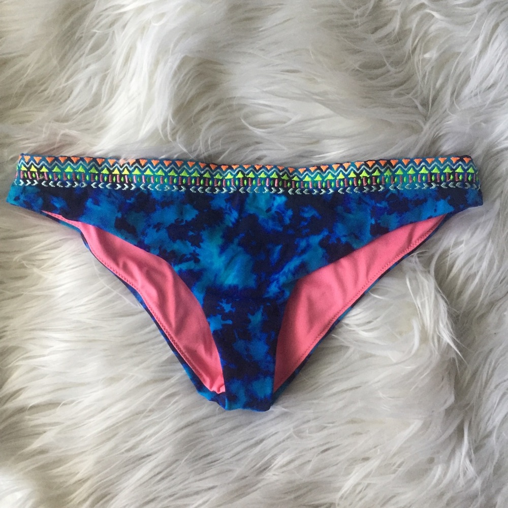 PINK cheeky bottoms 💙💝