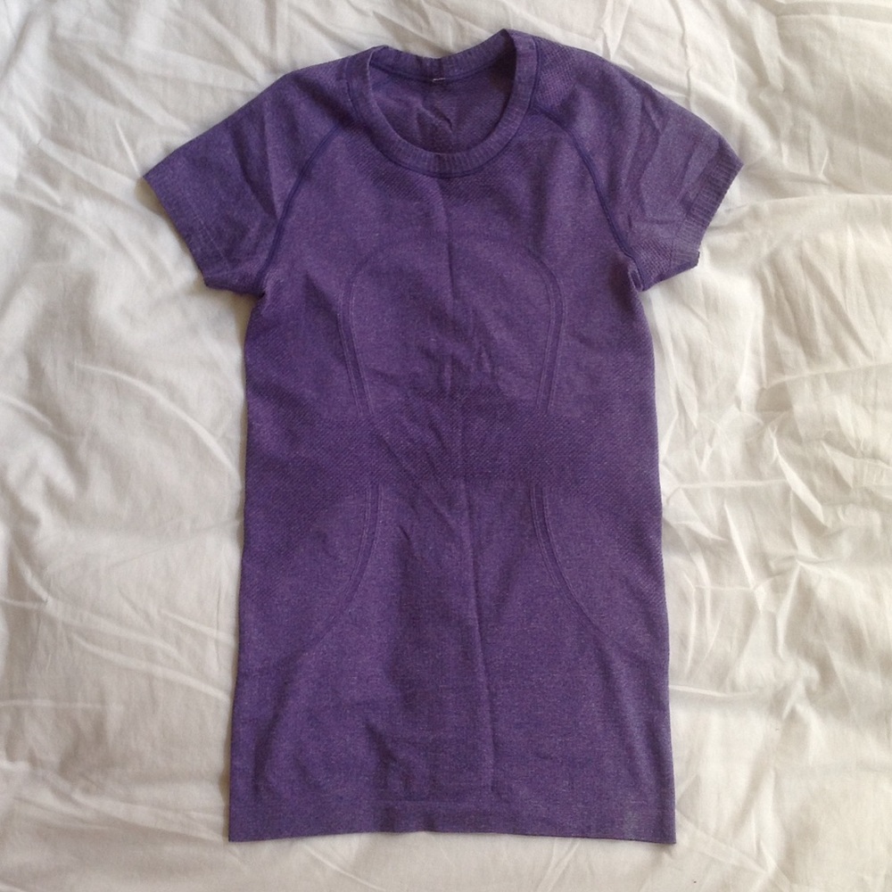 Lululemon size 4 purple swiftly SS
