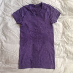 Lululemon size 4 purple swiftly SS