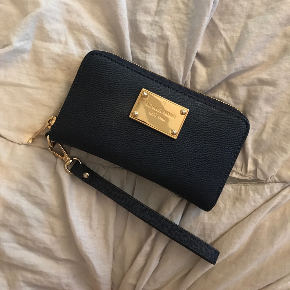 Michael Kors Phone Wristlet/Wallet