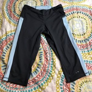 Yoga capris