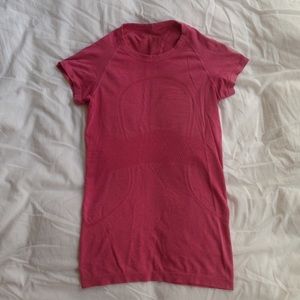 Lululemon pink swiftly size 6 SS