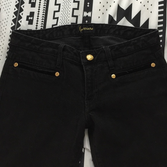 Jeans - Picture 2 of 4