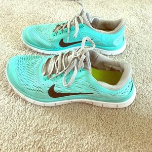 Teal Nike Running Shoes