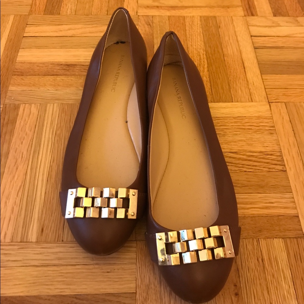 Banana Republic Brown Flats