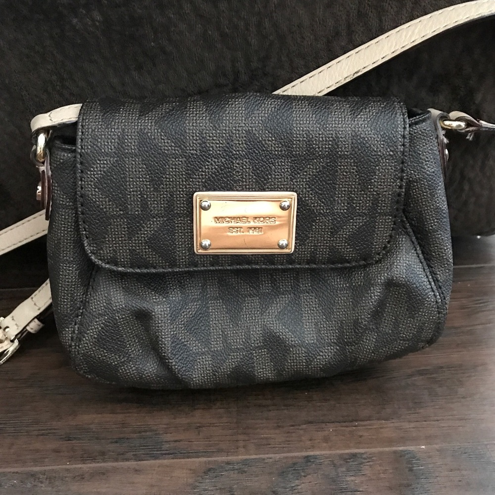 Small Brown Michael Kors Crossbody