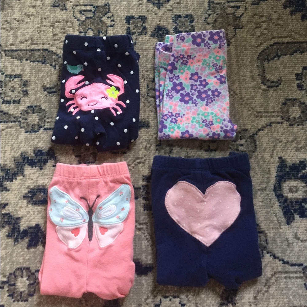 壟CARTER's: 4 PAIRS OF 6 MONTH Leggings Bundle - Picture 1 of 4
