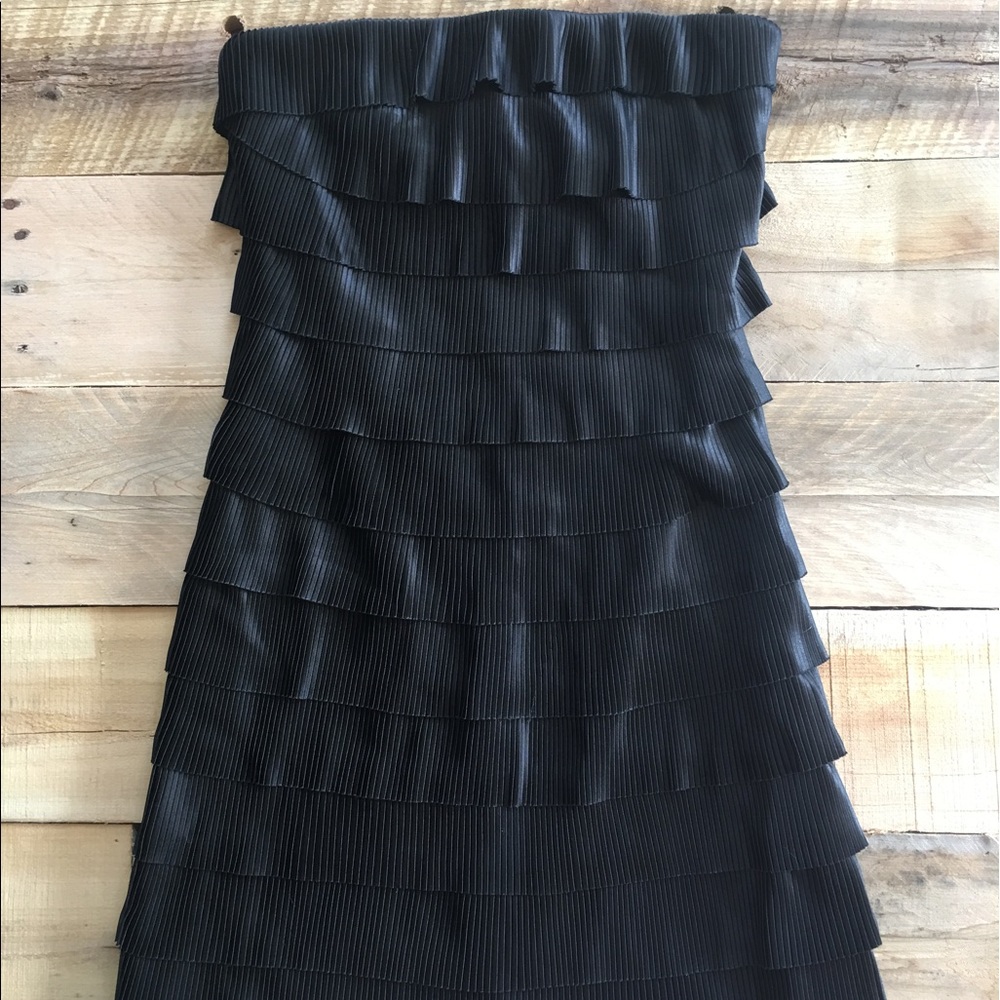 LITTLE BLACK DRESS. Brand New Express Dress ⚫️♨️