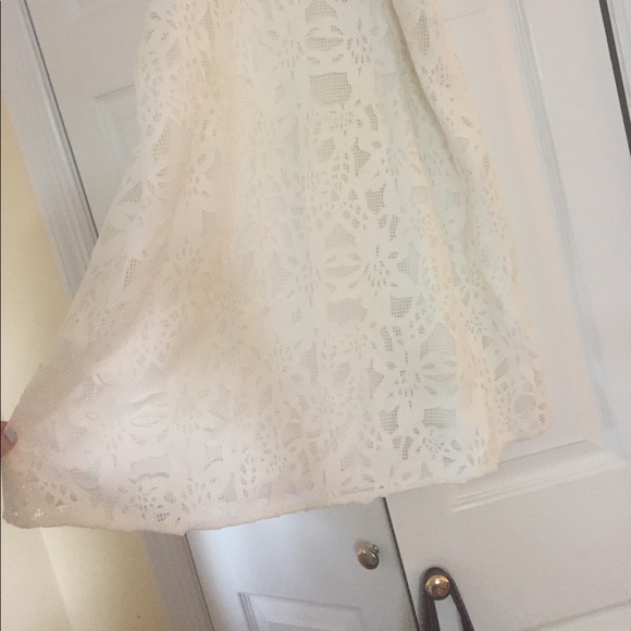 white summer dress - Picture 4 of 4