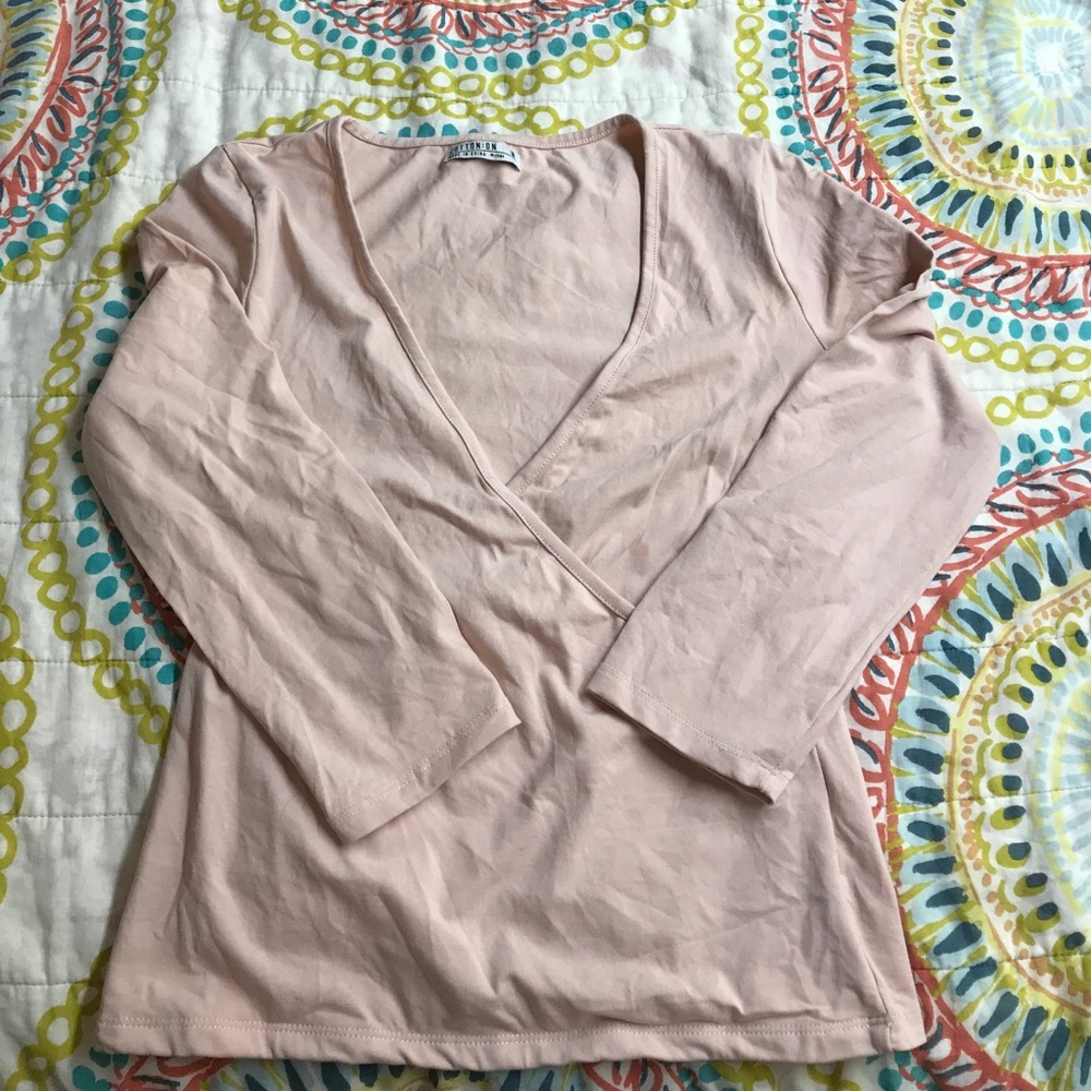 Low plunge cute top
