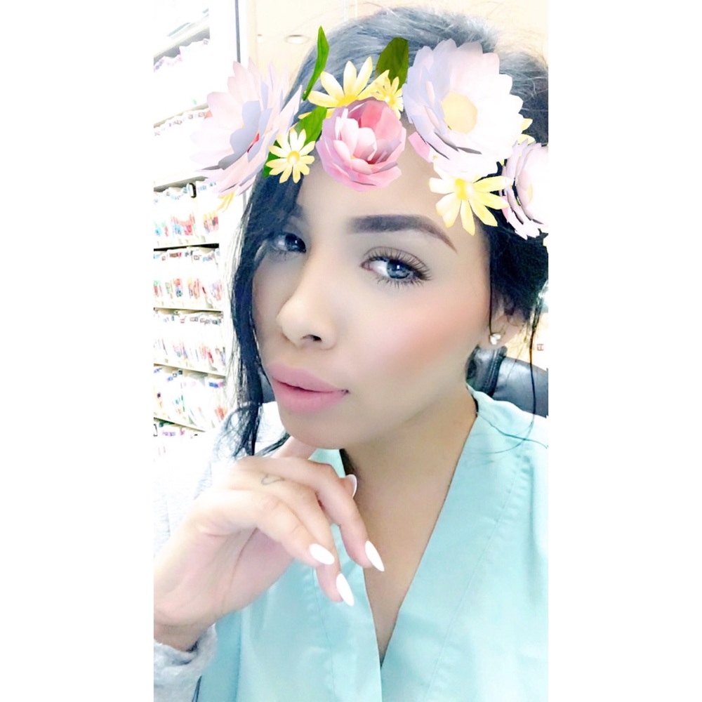 Meet your Posher, Monica