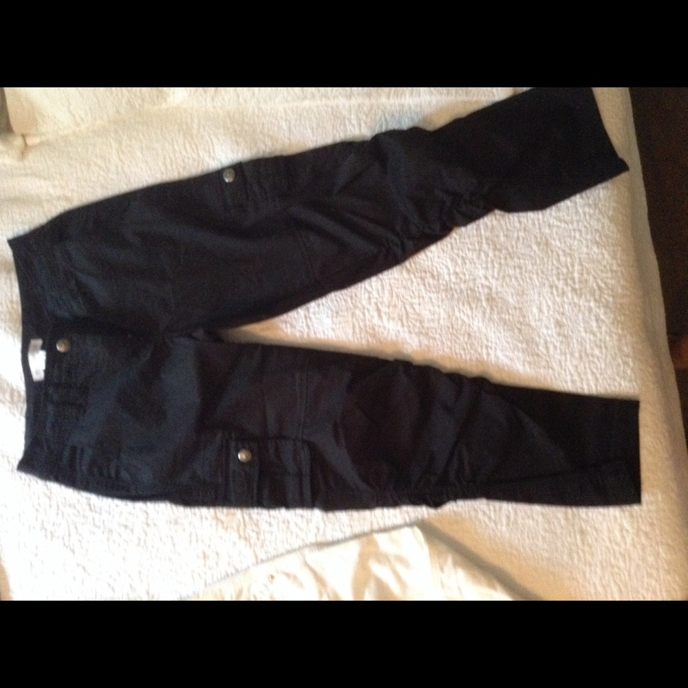 Slim capris