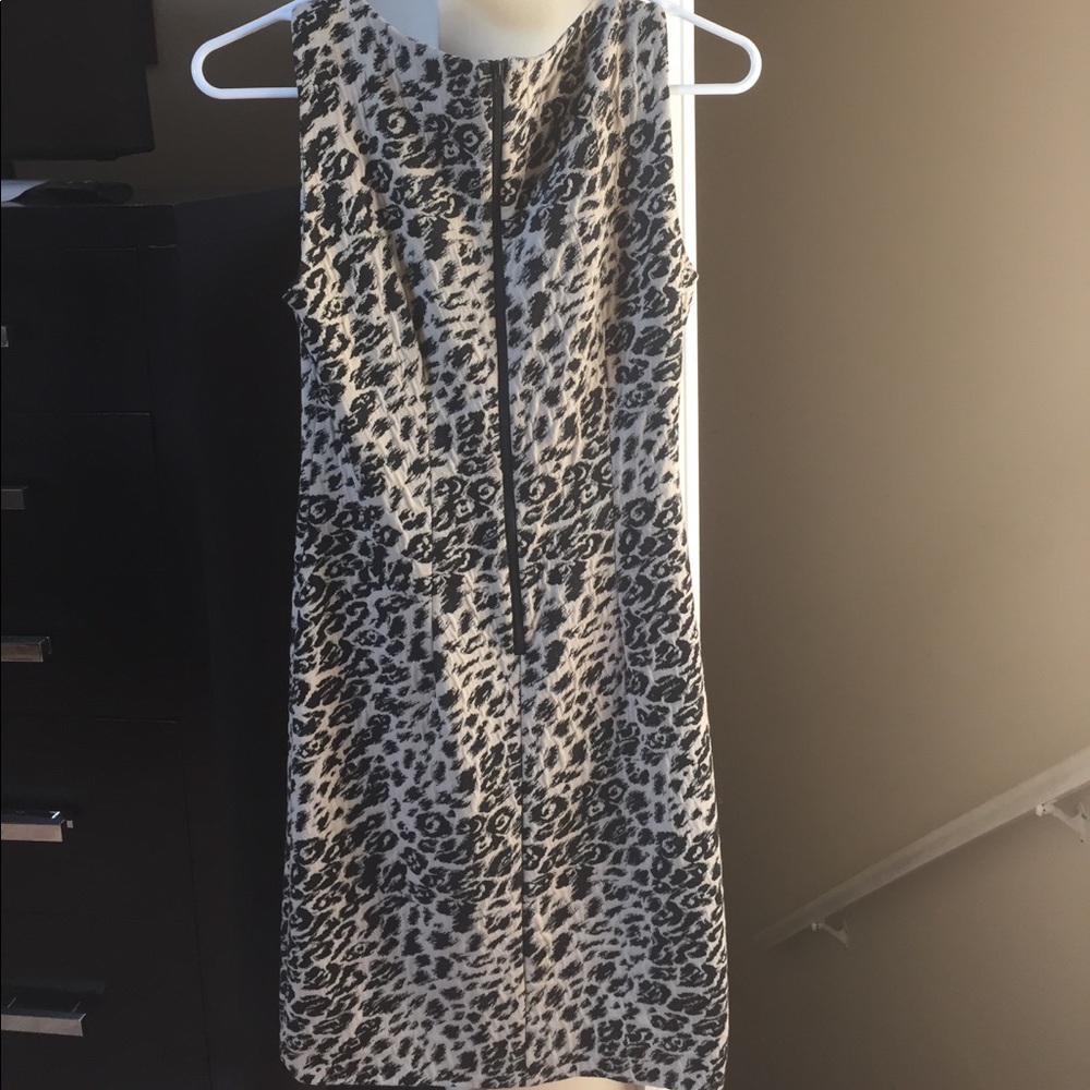 👗 - Picture 2 of 2