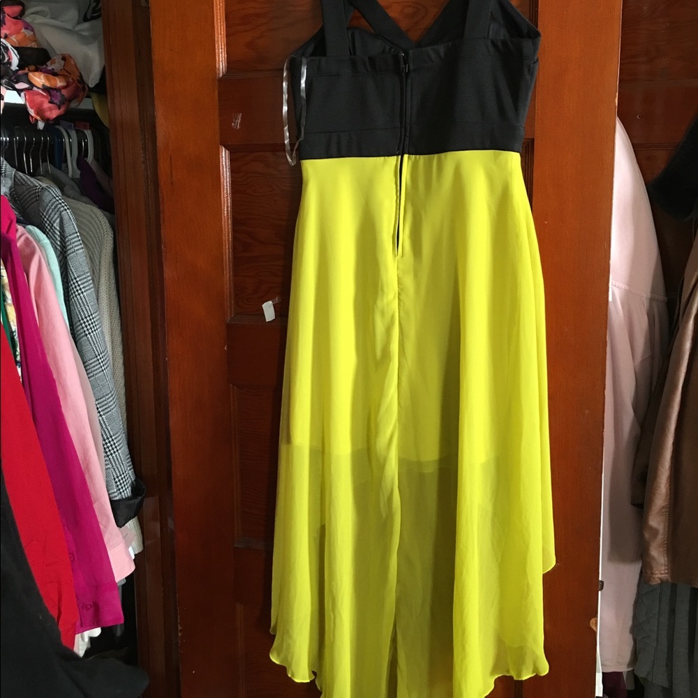 Dress - Picture 2 of 2