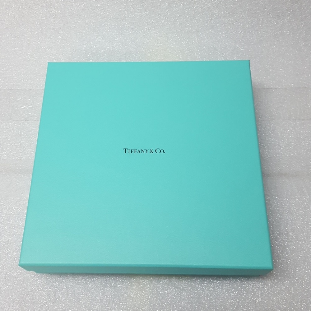 Authentic Tiffany box new