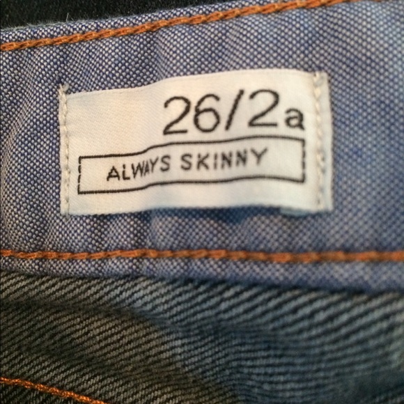 4/$15 SUPER SALE Dark Blue Gap Skinny Jeans - Picture 3 of 4