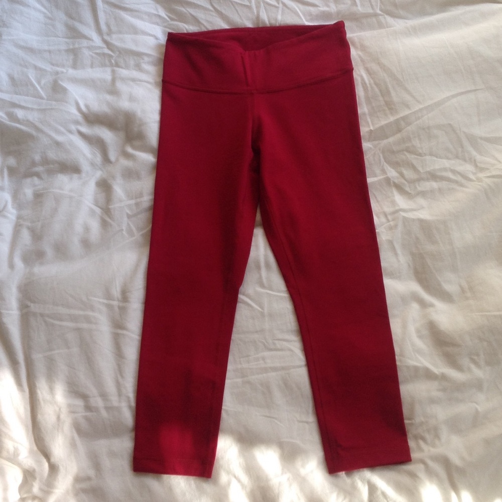 Lululemon WUC size 4 bumble berry