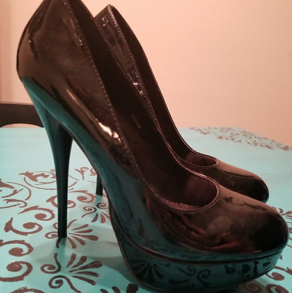 Black High Heel Pumps
