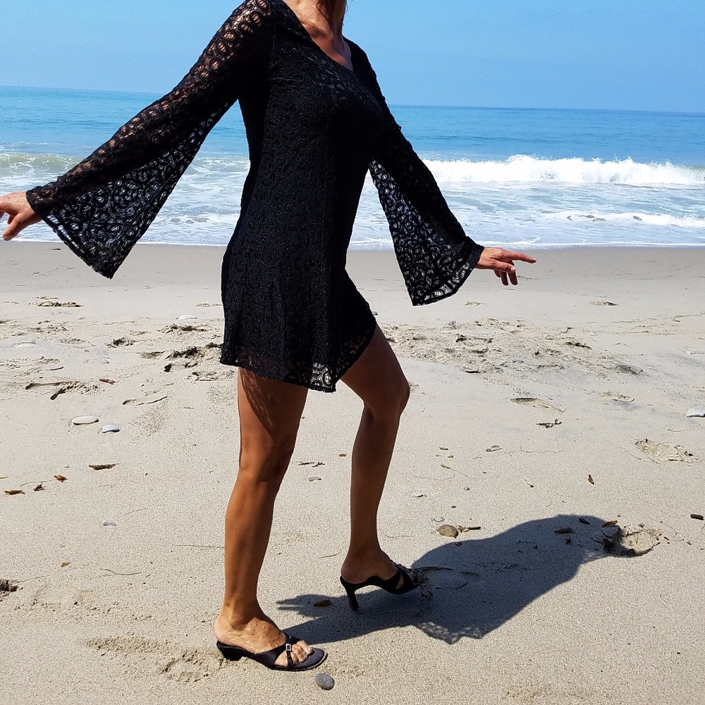 Dress - Picture 6 of 7