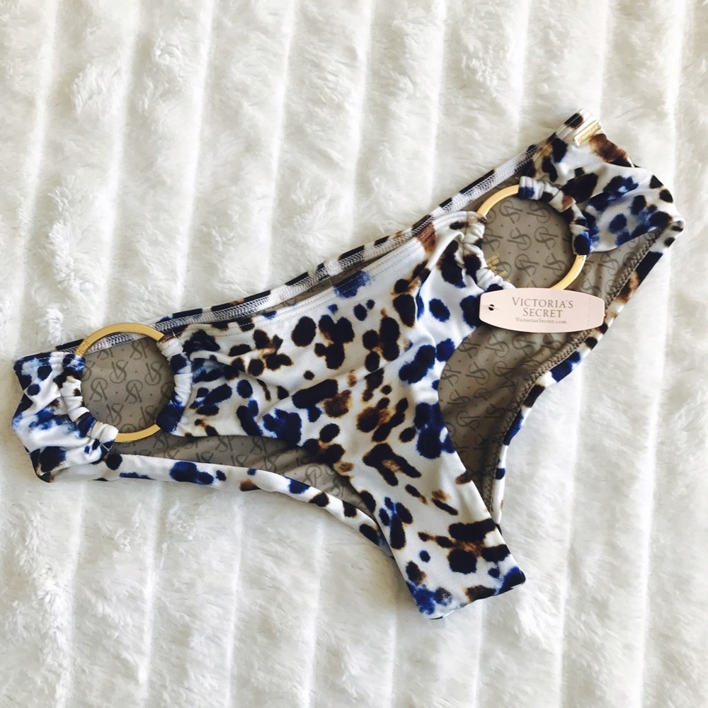 Brand-new VICTORIA'S SECRET bikini bottom 👙